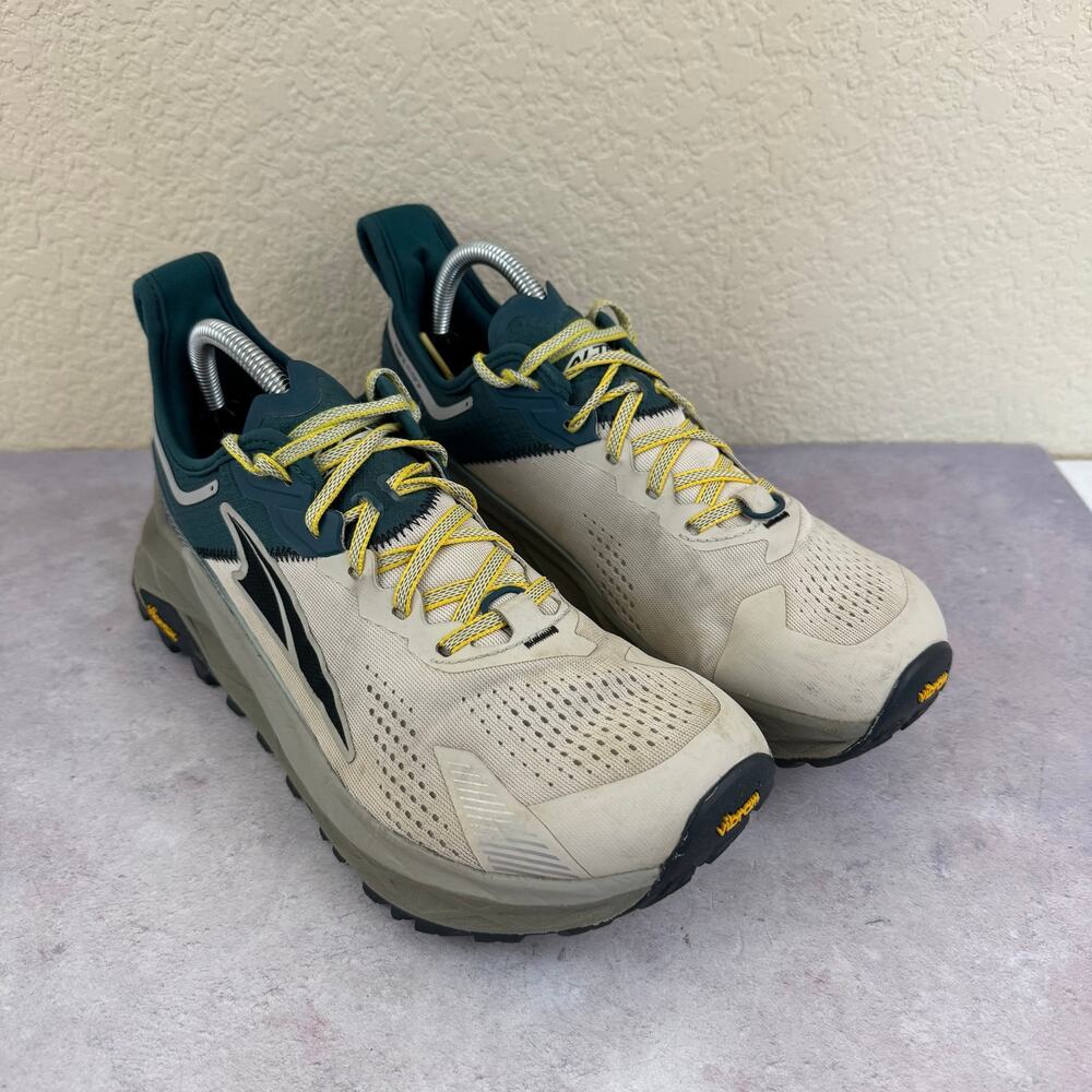 Altra Olympus 5 Vibram Trail Running Shoes Mens Size 9 Orange Athletic Sneakers